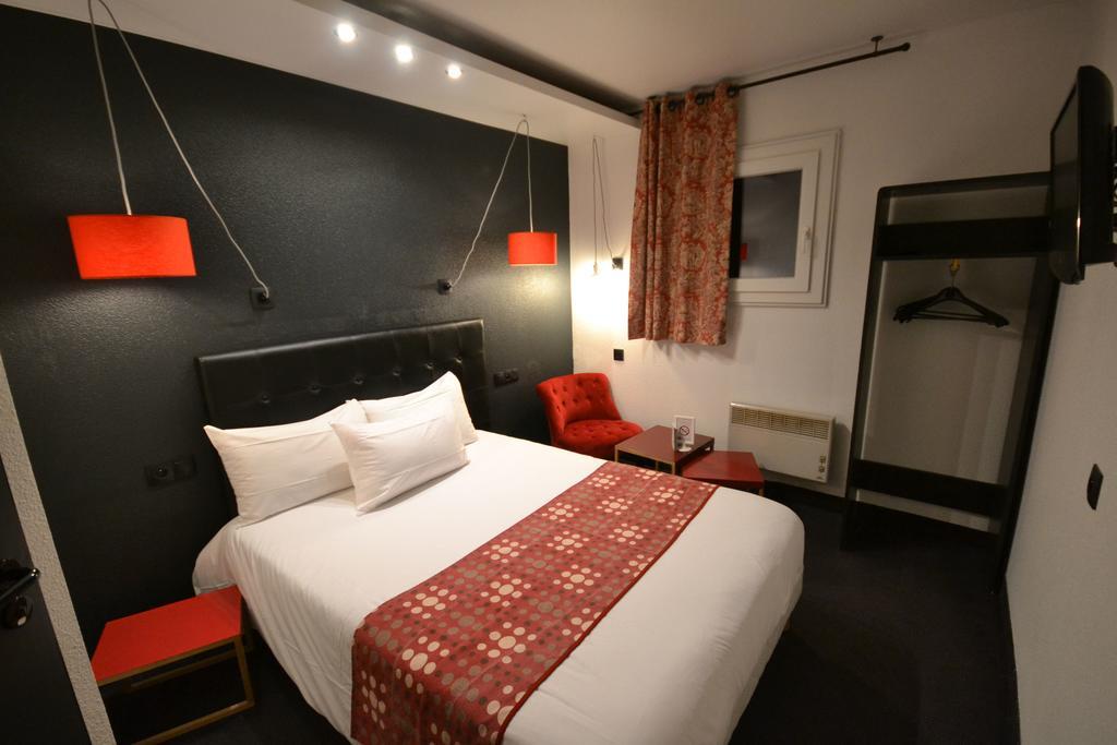 Brit Hotel - Montsoult La Croix Verte Baillet-en-France エクステリア 写真
